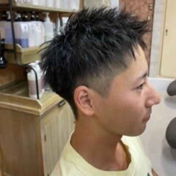 刈り上げツーブロックショートスタイル|Cherie