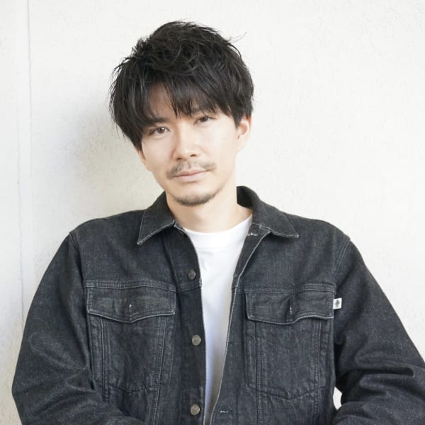 大人メンズスタイルアップバングショートビジネスパーマ