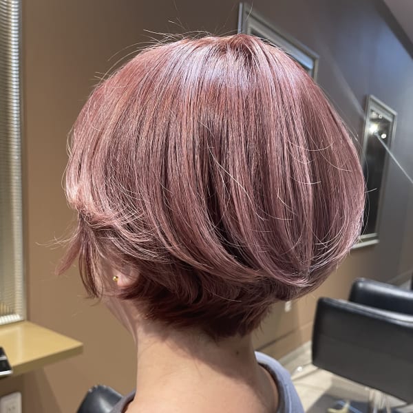 ピンクベージュカラー