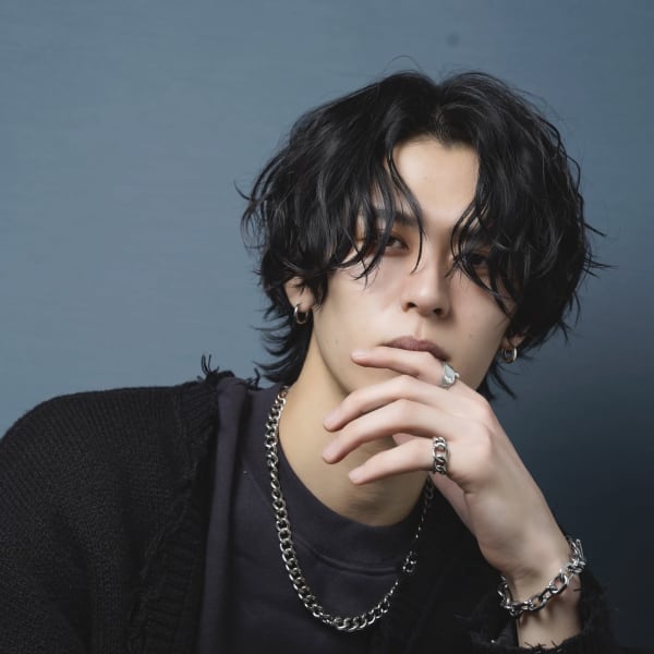 【alpha 新宿】センターパート×スパイラルパーマ