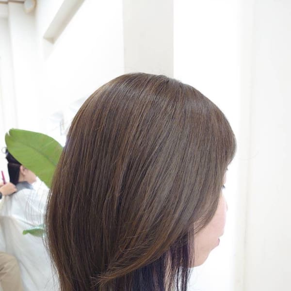 セミロングヘア