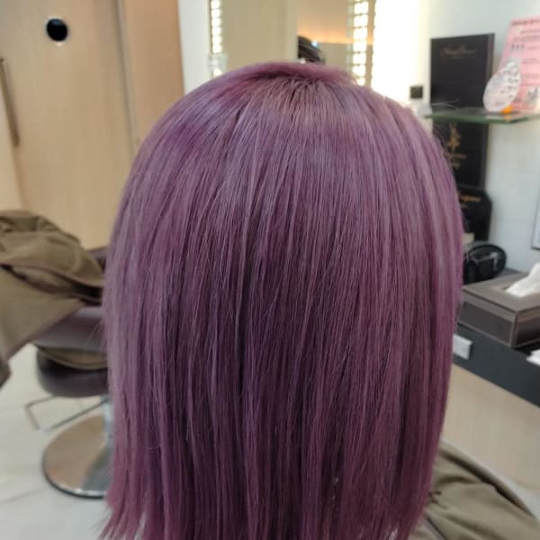 くびレイヤーエモージュ前髪マチルダボブインナーグレージュ