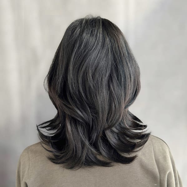 20代30代40代 今したい黒髪レイヤー【松山】