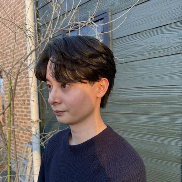 センターパート刈り上げ&ツーブロック