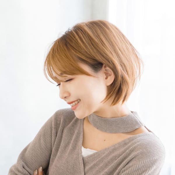 透明感ハイトーンショート