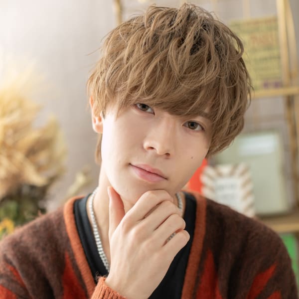 ハイトーンカラースパイラルマッシュパーマ　フレンチカジュアル|COVER HAIR bliss 【カバー ヘア ブリス】川口/ららテラス川口東口駅前店