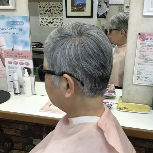 美容室LIKE×ショート