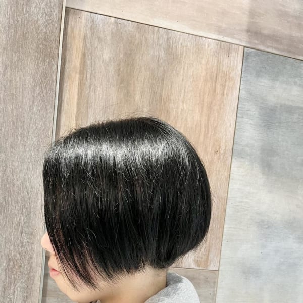 前下がりボブのツーブロック