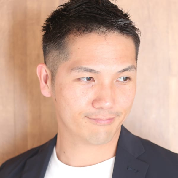 大人アッシュブラックウルフベリーショート