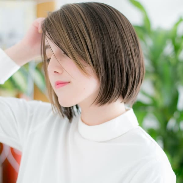 【博多 美容室Blue】グラデハイライトカラーで大人ボブd