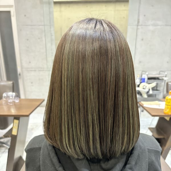 オリーブハイライトカラー