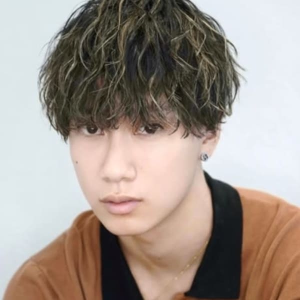 ハイライト+ツイストスパイラルパーマ