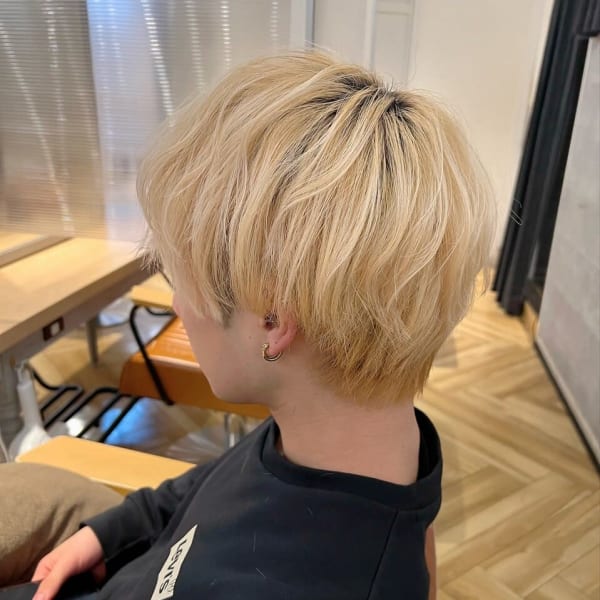 ブロンド × ゆるパーマ