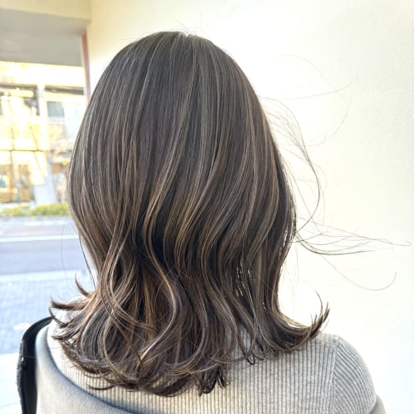 ハイライトで立体感スタイル|Neolive terrace & Lavie 仙川店