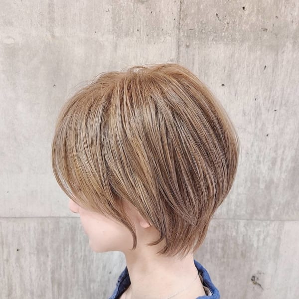 ミルクティーベージュ×大人くびれショート