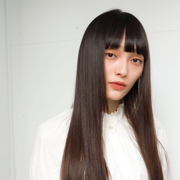 艶髪ストレートロング|MILA銀座  ハイトーン 縮毛矯正 ヘアケア