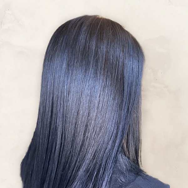 20代30代40代髪質改善カラーブルーブラック艶感ロブヘアー