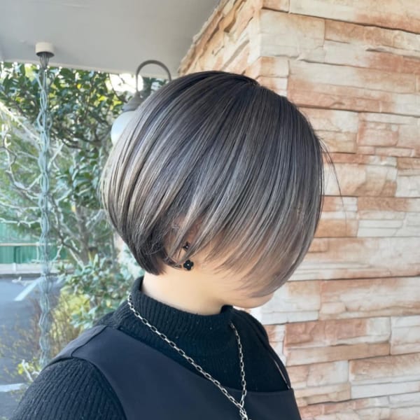 グレージュカラー