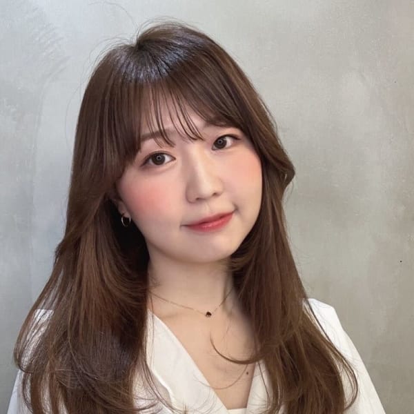 Zina 渋谷駅前 髪質改善&トリートメント&艶髪【ジーナ】【ジーナ シブヤエキマエ カミシツカイゼン トリートメント ツヤガミ】のスタッフ紹介。齋藤 遥夏 【渋谷】