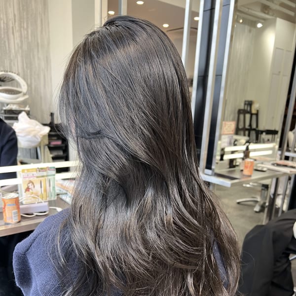 グレーブラックカラー