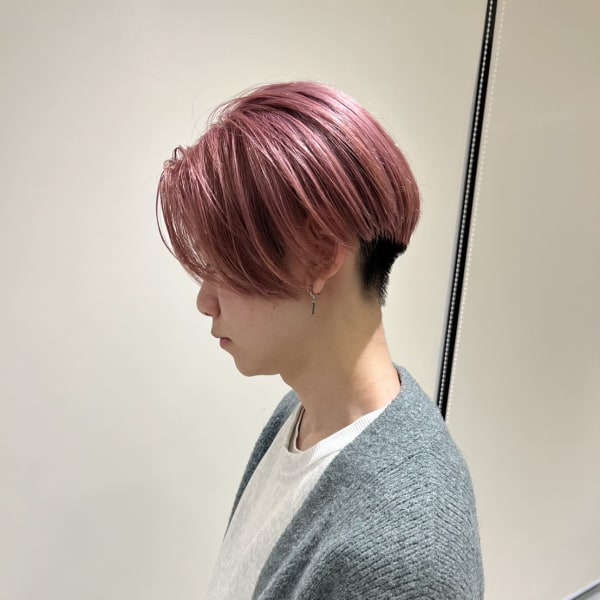 メンズハイトーン　センターパート　刈り上げ|EARTH coiffure beauté 長岡店