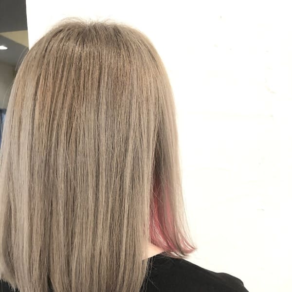 ベージュカラー