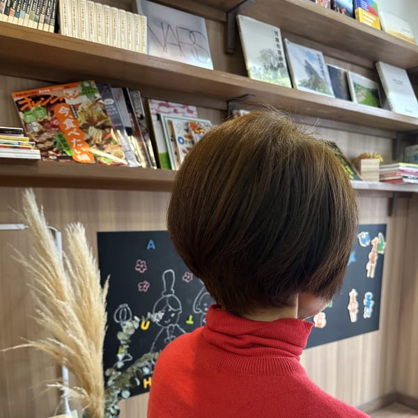 マニュキアカラー+似合わせカット