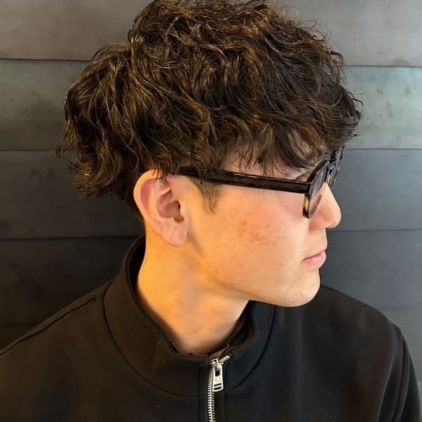 ツーブロック　波巻きパーマ　マッシュパーマ