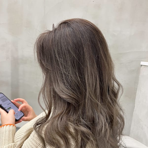 ベース明るめバレイヤージュ シアーグレージュ OIKAWA