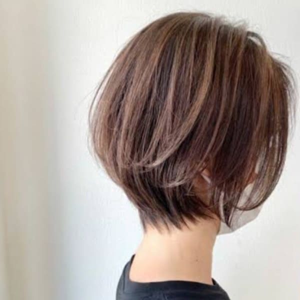 ショートボブ×ハイライト