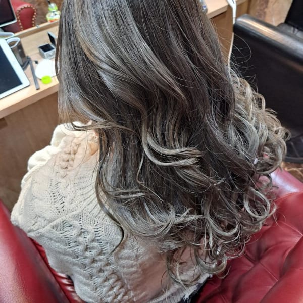 Silver Balayage |Anphi 新杉田