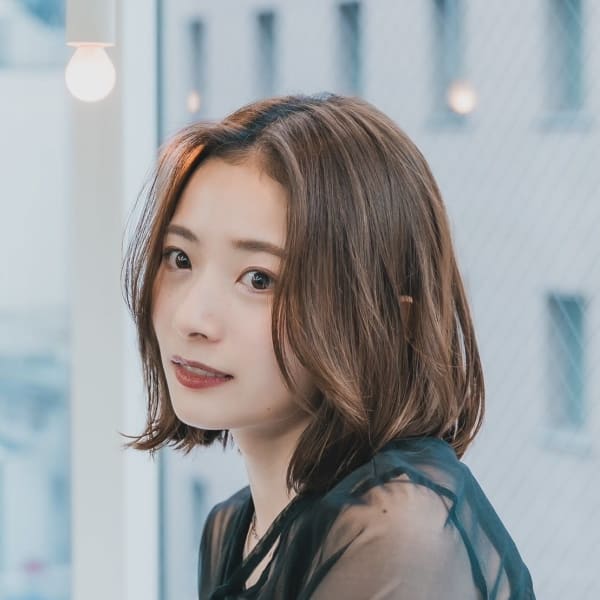 愛されミディくせ毛風カールココアベージュ20代30代40代