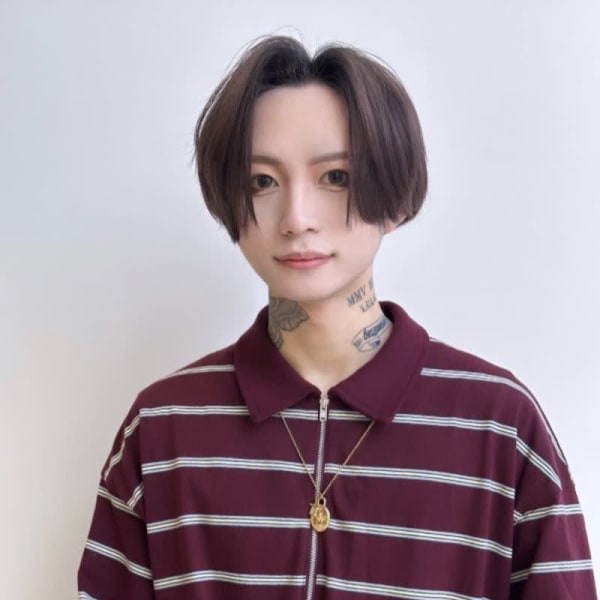 Zina 池袋サンシャイン通り 髪質改善&トリートメント【ジーナイケブクロサンシャインカミシツカイゼントリートメント】のスタッフ紹介。タナカ ユウタ