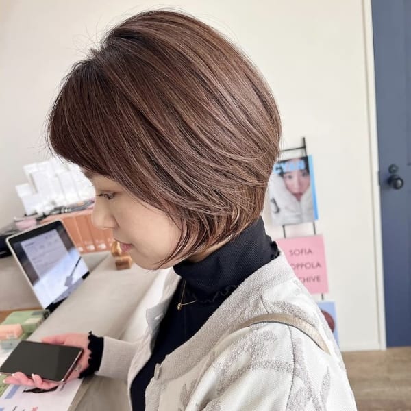 ショートボブハンサムショートブラウンカラー