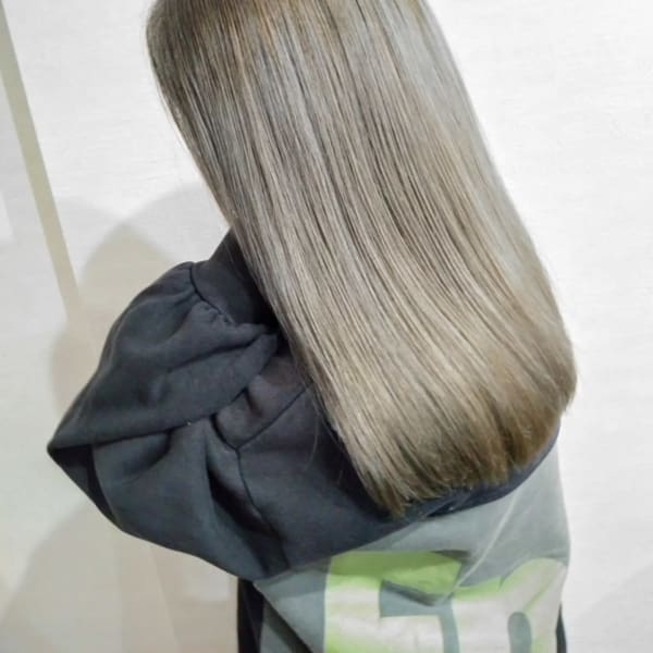 【シャドールーツ】シルバーカラー|HAIR&EYELASH CHAIN