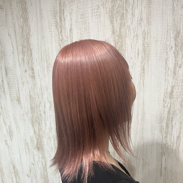 ブリーチで仕上げるペールピンク