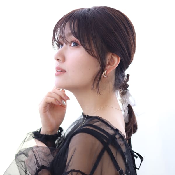 20代30代40代 お呼ばれアレンジ 編みおろし まとめ髪