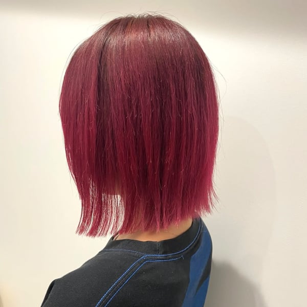 パツっとボブ　チェリーレッド　暖色カラー