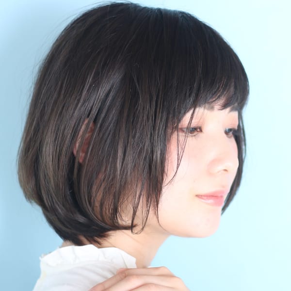 小顔美髪イメチェンピンクブラウン切りっぱなしボブショート