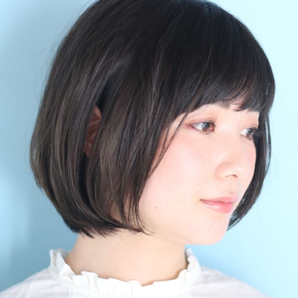 小顔美髪イメチェンピンクブラウン切りっぱなしボブショート