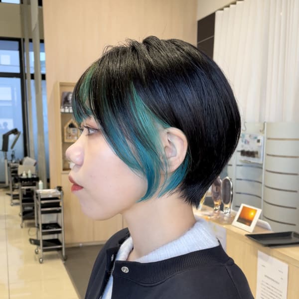 くびれショート