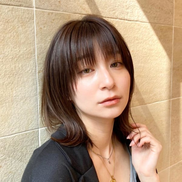 大人綺麗なミディアムレイヤー|TYCHE