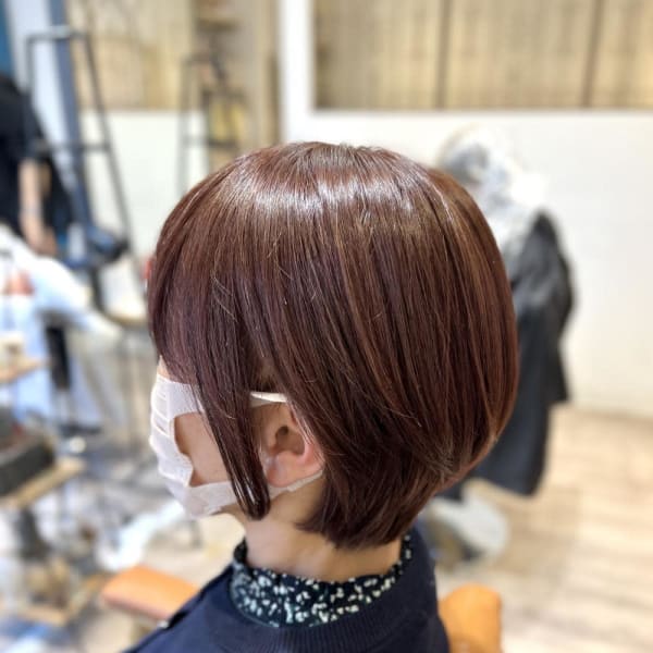 ピンクブラウン×ショートボブ