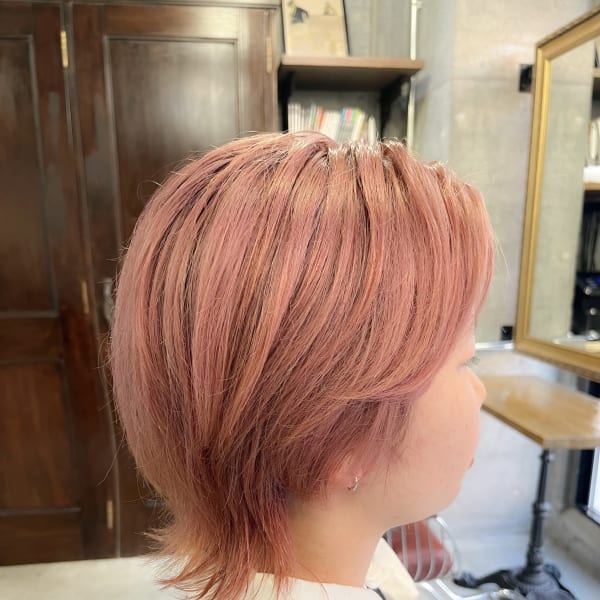 ウルフカット×ピンクカラー