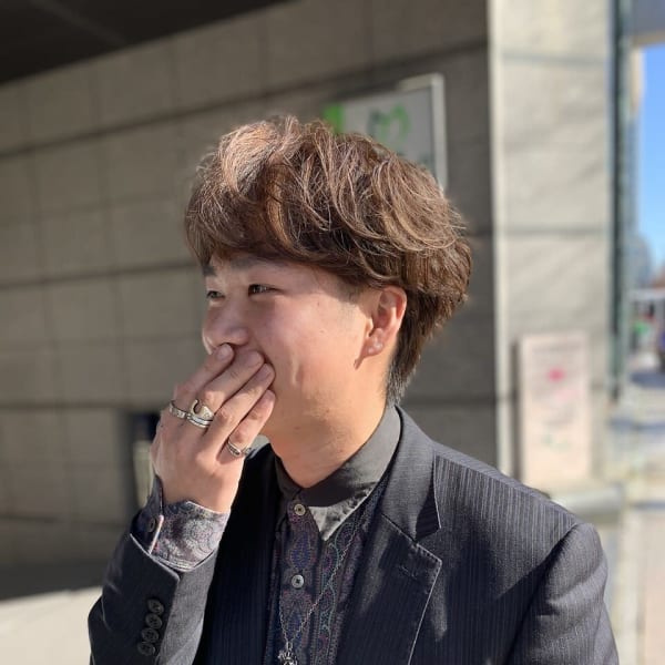 ☆少し遊び心を☆メンズハイライト|High street Hair