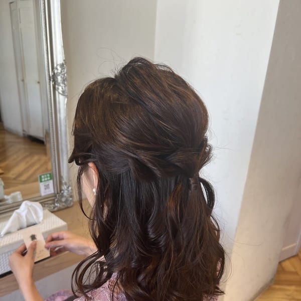 ハーフアップ × ヘアアレンジ