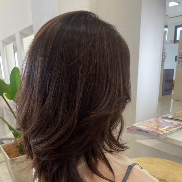 ロングヘア　レイヤースタイル|Hair VERDE