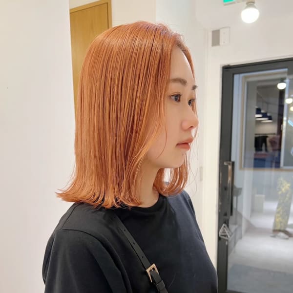 オレンジベージュ