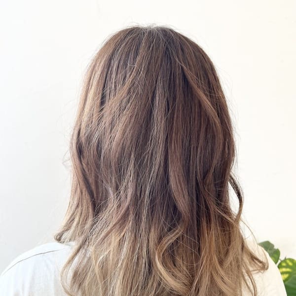 グラデーションカラー オンベージュ