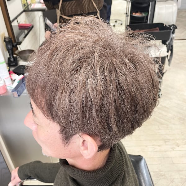 メンズスタイル/大人ショート/白髪ぼかしカラー|Nouvelle Vallee